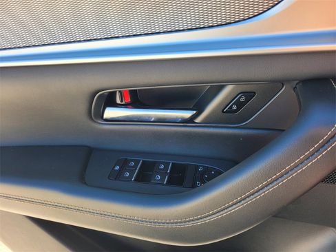 Certified 2025 MAZDA CX-90 3.3 Turbo w/ Preferred Package image 25