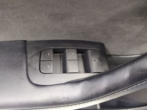 Used 2023 Tesla Model 3 Standard Range image 18