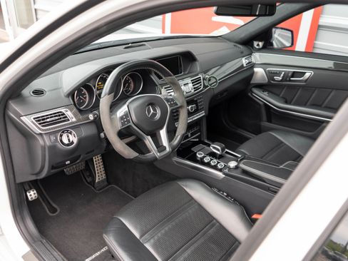Used 2014 Mercedes-Benz E 63 AMG S-Model image 8