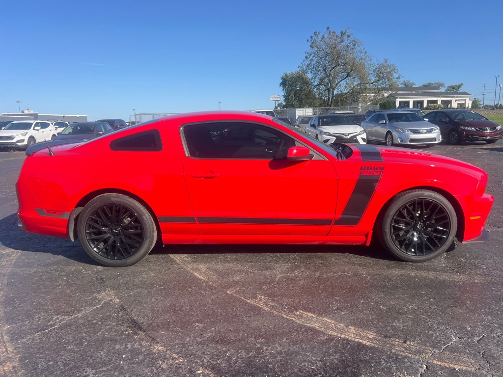 Used 2013 Ford Mustang Boss 302 w/ Boss 302 Accessory Pkg RWD image 9