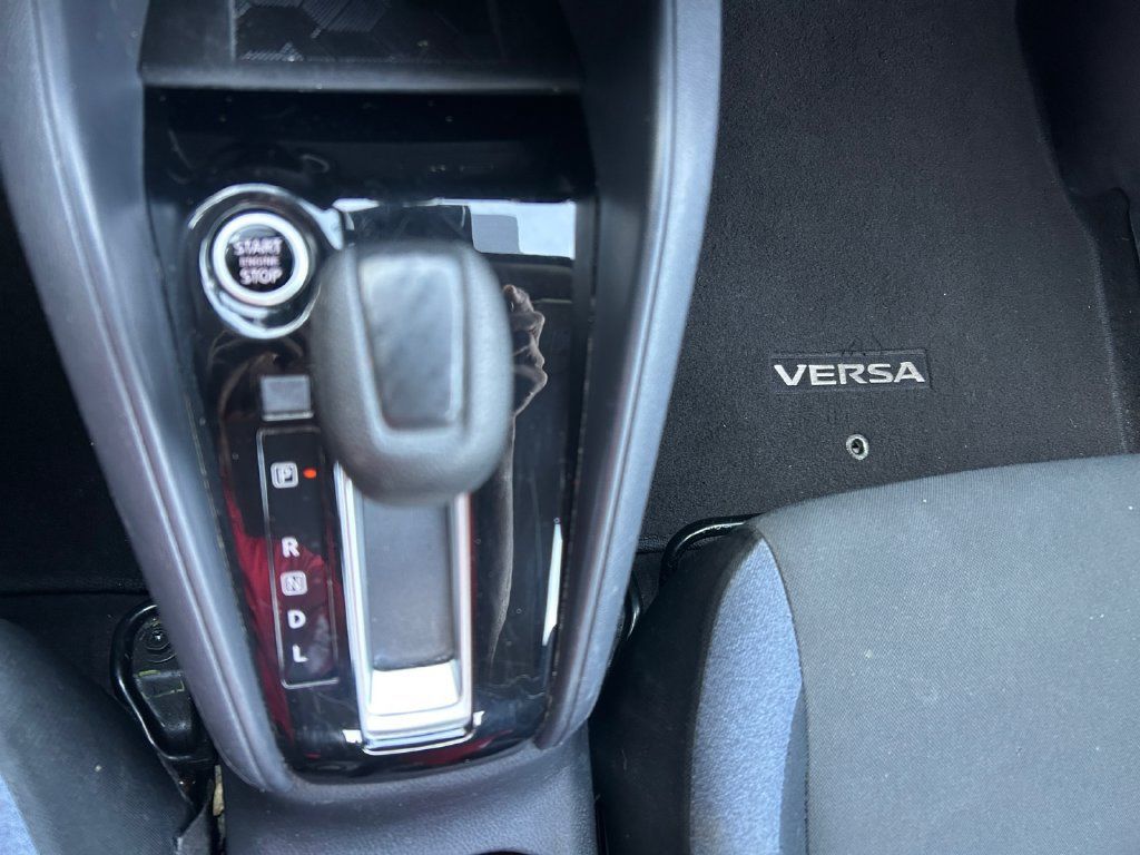 Used 2024 Nissan Versa SV FWD image 21