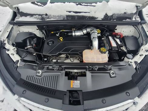 Used 2022 Buick Encore Preferred AWD/4WD image 17