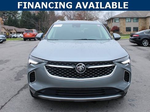 Used 2023 Buick Envision Avenir image 3