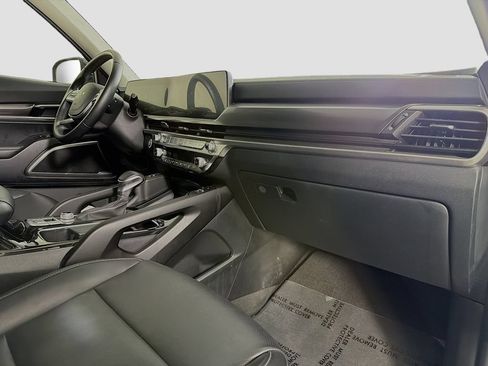 Used 2025 Kia Telluride S AWD/4WD image 35