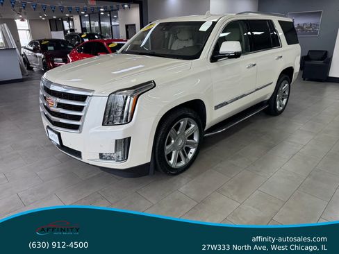 Used 2015 Cadillac Escalade Luxury image 1