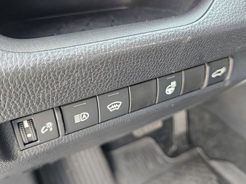 Used 2024 Toyota RAV4 XLE Premium w/ Weather Package AWD/4WD image 17