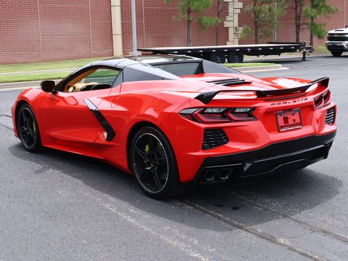 Used 2023 Chevrolet Corvette Stingray Premium Conv w/ Z51 Performance Package RWD image 8