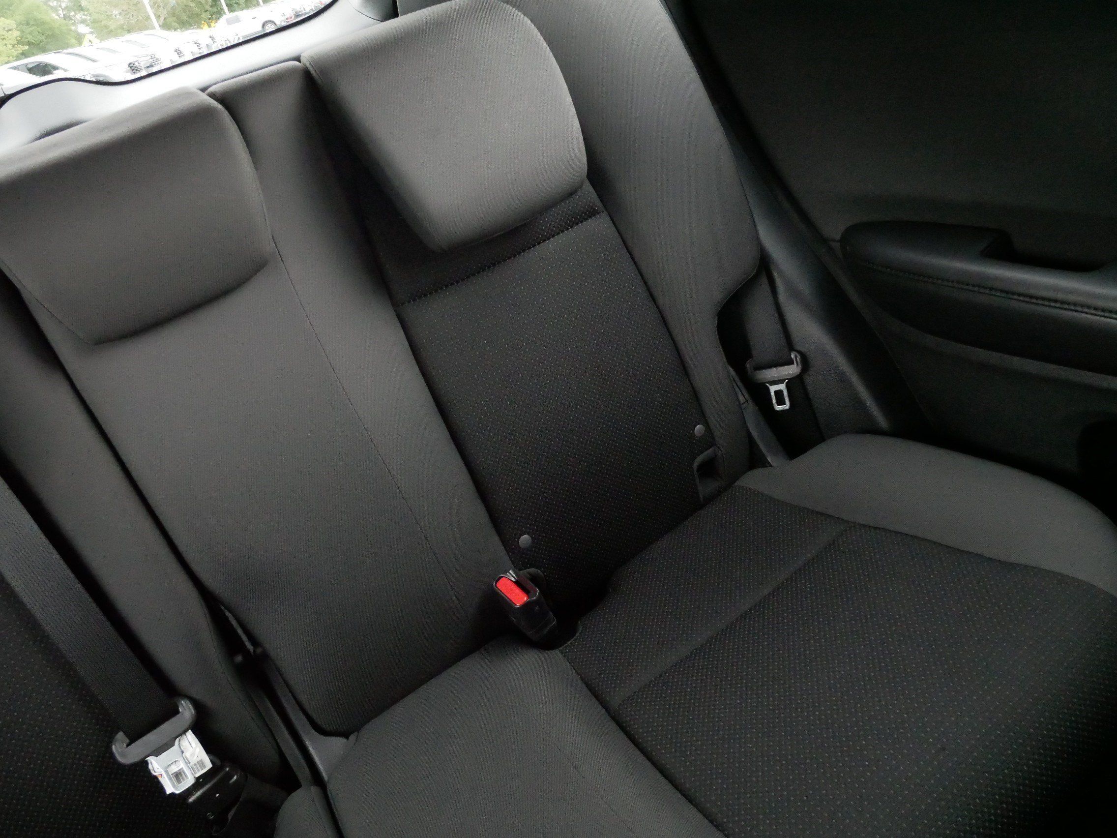 Used 2019 Honda HR-V LX image 14