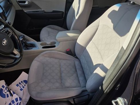 Used 2019 Kia Niro LX image 11