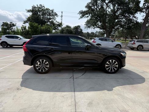 Certified 2025 Volvo XC60 B5 Plus AWD/4WD image 7
