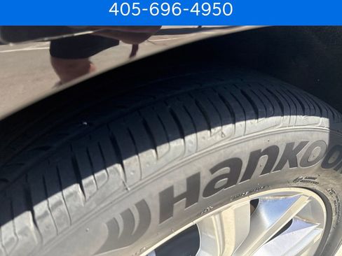 Used 2024 Ford Edge Titanium AWD/4WD image 30