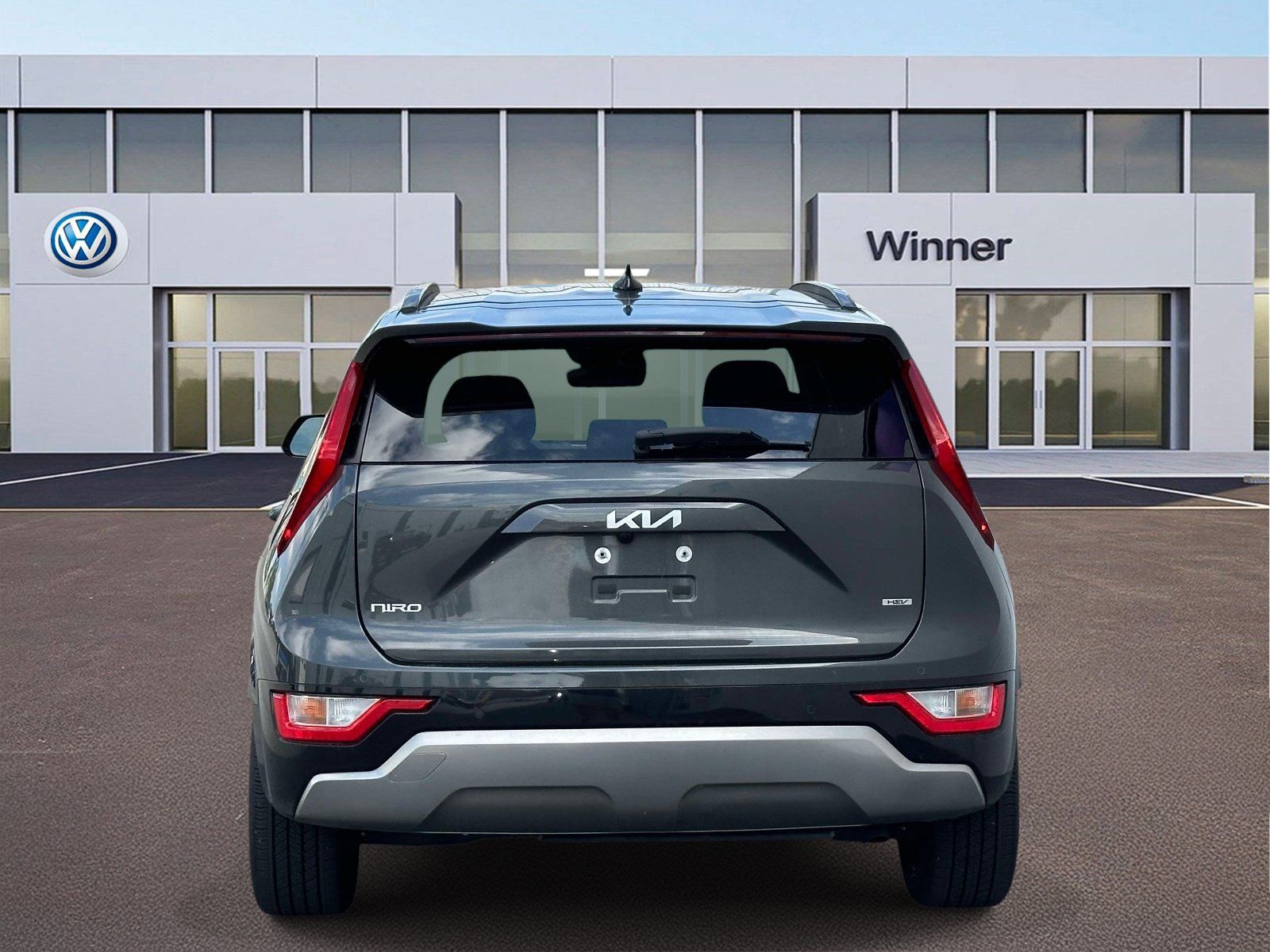Used 2024 Kia Niro EX Touring FWD image 4