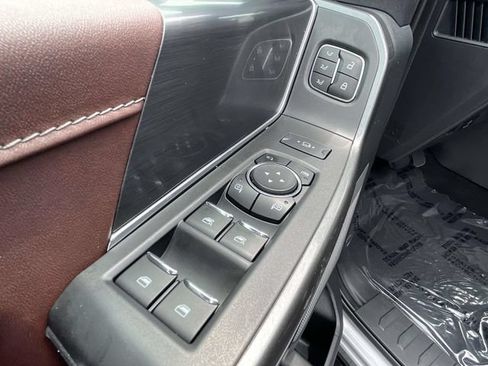 Used 2023 Ford F150 Lariat AWD/4WD image 13