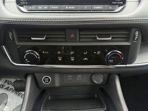 Used 2023 Nissan Rogue S image 20