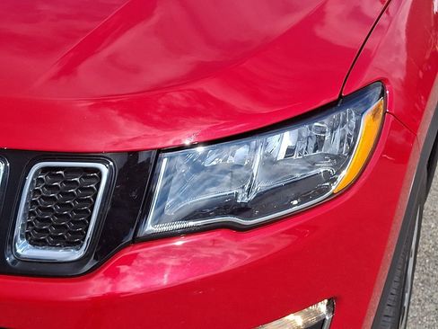 Used 2021 Jeep Compass Limited image 9