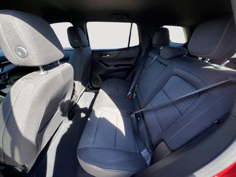 Used 2025 Chevrolet Equinox LT image 20