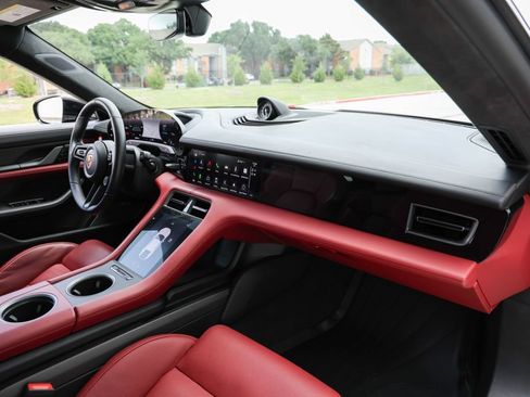 Used 2020 Porsche Taycan Turbo S AWD/4WD image 11