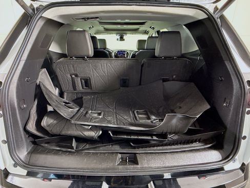 Used 2020 Chevrolet Traverse Premier w/ Redline Edition AWD/4WD image 35