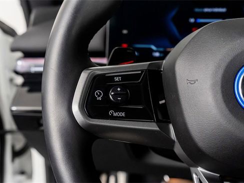 Used 2025 BMW i5 xDrive40 w/ M Sport Package image 26