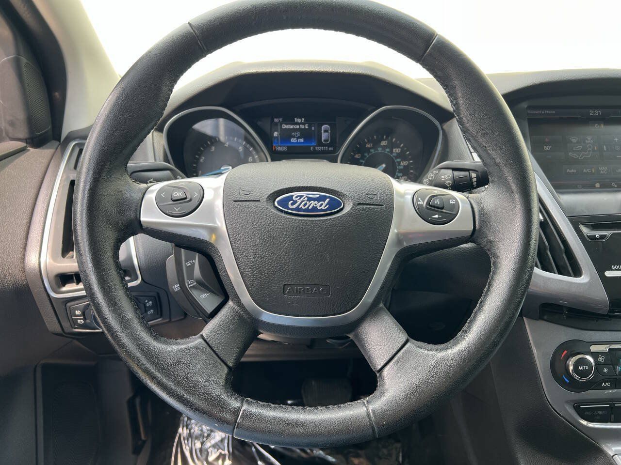 Used 2014 Ford Focus Titanium FWD image 14