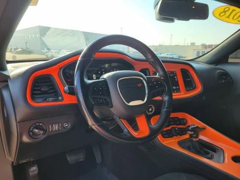 Used 2018 Dodge Challenger R/T w/ Driver Convenience Group RWD image 16