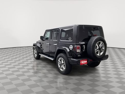 Used 2022 Jeep Wrangler Unlimited Sahara w/ Cold Weather Group AWD/4WD image 37