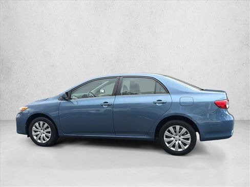 Used 2013 Toyota Corolla LE w/ Preferred Accessory Pkg #2 image 5