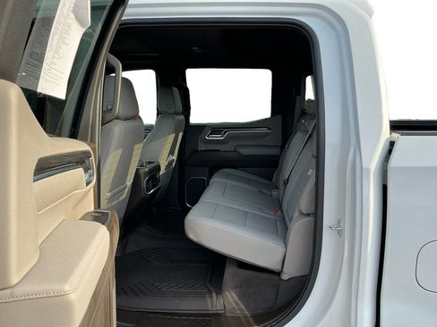 Used 2025 Chevrolet Silverado 1500 LTZ AWD/4WD image 21