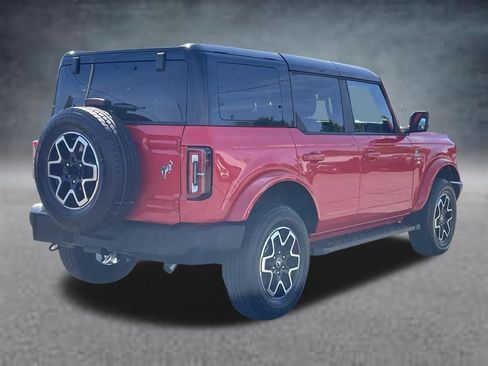 Used 2024 Ford Bronco Outer Banks AWD/4WD image 3