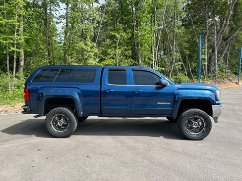 Used 2016 GMC Sierra 1500 SLE w/ SLE Value Package AWD/4WD image 21