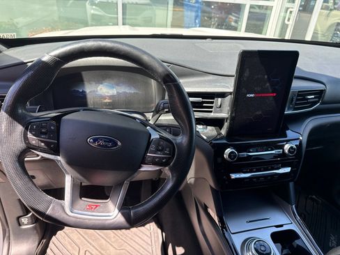 Used 2021 Ford Explorer ST w/ Equipment Group 401A AWD/4WD image 8