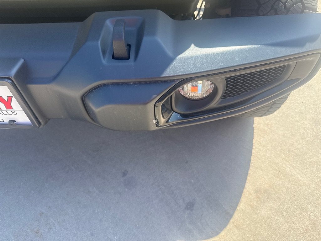 Used 2024 Jeep Gladiator Sport AWD/4WD image 8