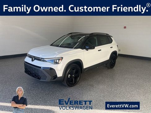 New 2026 Volkswagen Taos SE AWD/4WD image 1