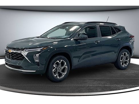 New 2026 Chevrolet Trax LT w/ LT Convenience Package FWD image 19