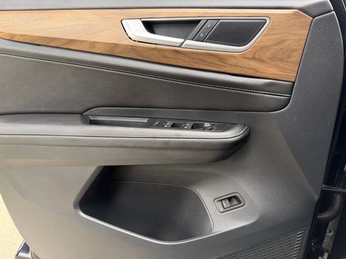 Certified 2026 Volkswagen Atlas SE FWD image 21