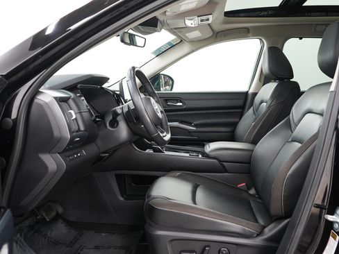 Used 2024 Nissan Pathfinder SL AWD/4WD image 20