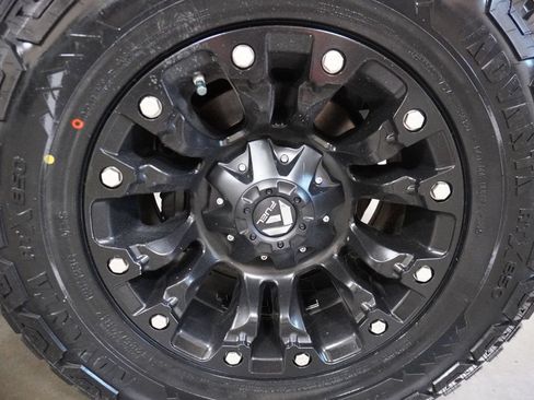Used 2016 Toyota 4Runner Trail Premium AWD/4WD image 7