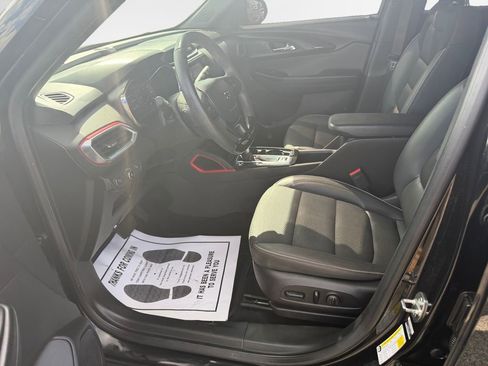 Certified 2023 Chevrolet TrailBlazer RS w/ Convenience Package FWD image 12