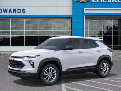 New 2026 Chevrolet TrailBlazer LS image 2