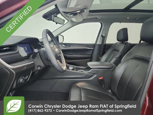 Used 2023 Jeep Grand Cherokee L Limited w/ Luxury Tech Group II AWD/4WD image 18