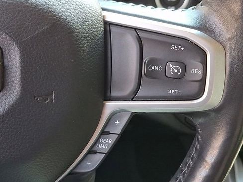 Used 2020 RAM 1500 Big Horn AWD/4WD image 23