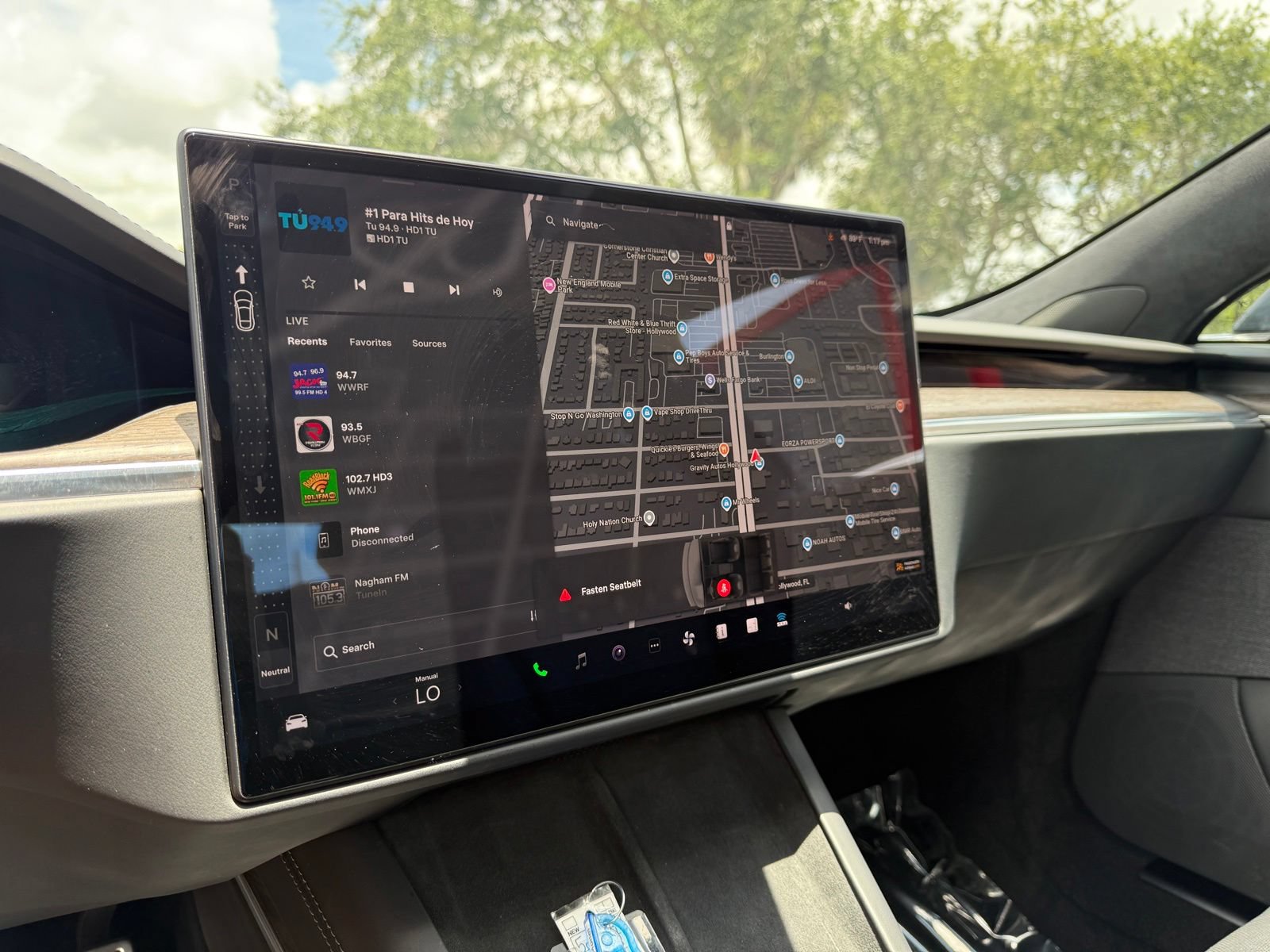 Used 2023 Tesla Model S AWD/4WD image 29