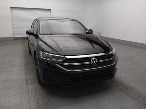 Used 2024 Volkswagen Jetta SE w/ Panoramic Sunroof Package FWD image 14