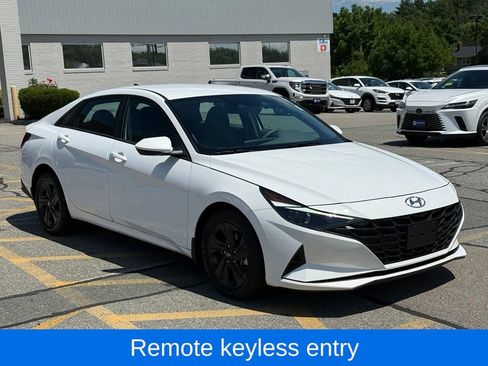 Certified 2023 Hyundai Elantra SEL FWD image 8