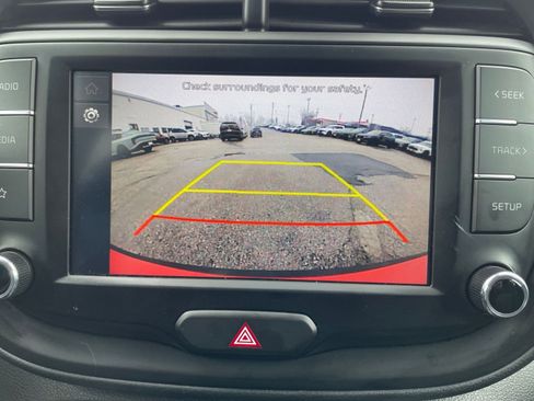 Used 2025 Kia Soul LX w/ LX Technology Package image 22