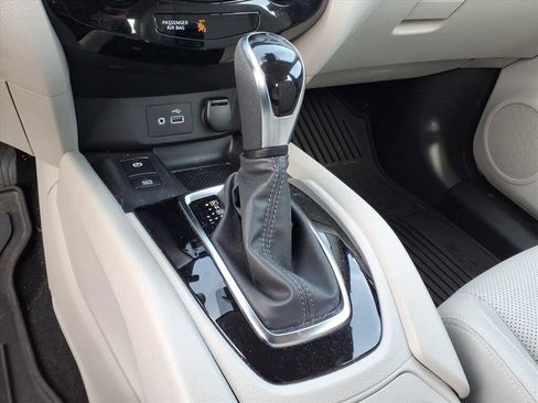 Used 2022 Nissan Rogue Sport SL image 14