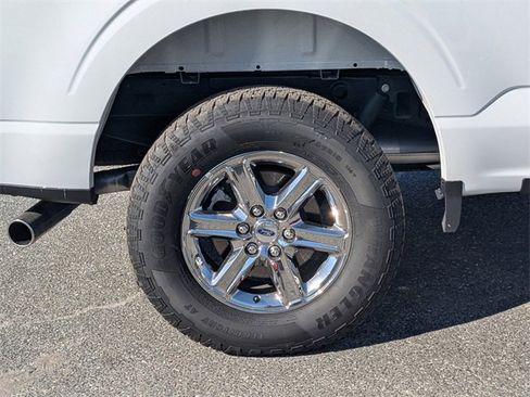 Used 2025 Ford F150 XLT w/ Equipment Group 301A Standard image 11