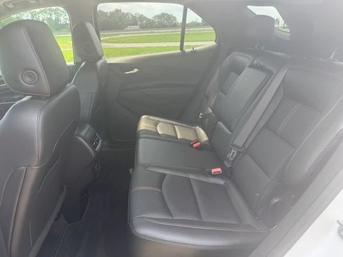 Used 2022 Chevrolet Equinox Premier FWD image 16