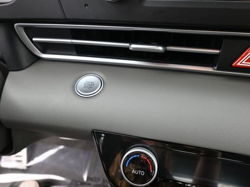 Certified 2026 Hyundai Elantra Sport w/ Cargo Package image 28