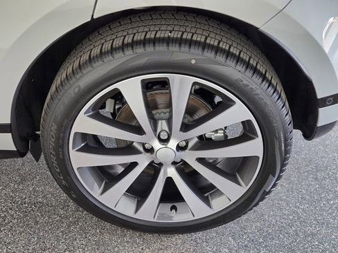 New 2026 Land Rover Range Rover Evoque Dynamic SE image 9